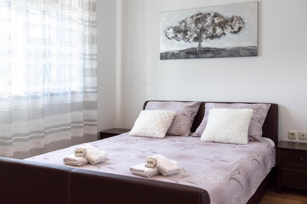 Vacation Villa Matic With 7 Bedrooms Sinj Εξωτερικό φωτογραφία