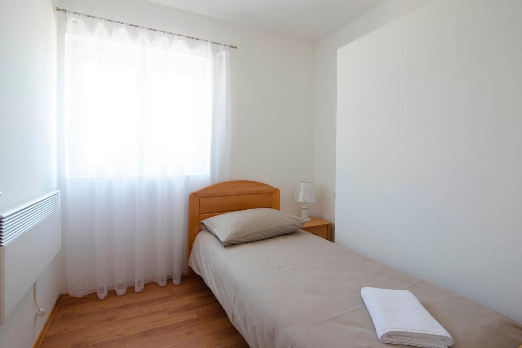 Vacation Villa Matic With 7 Bedrooms Sinj Εξωτερικό φωτογραφία